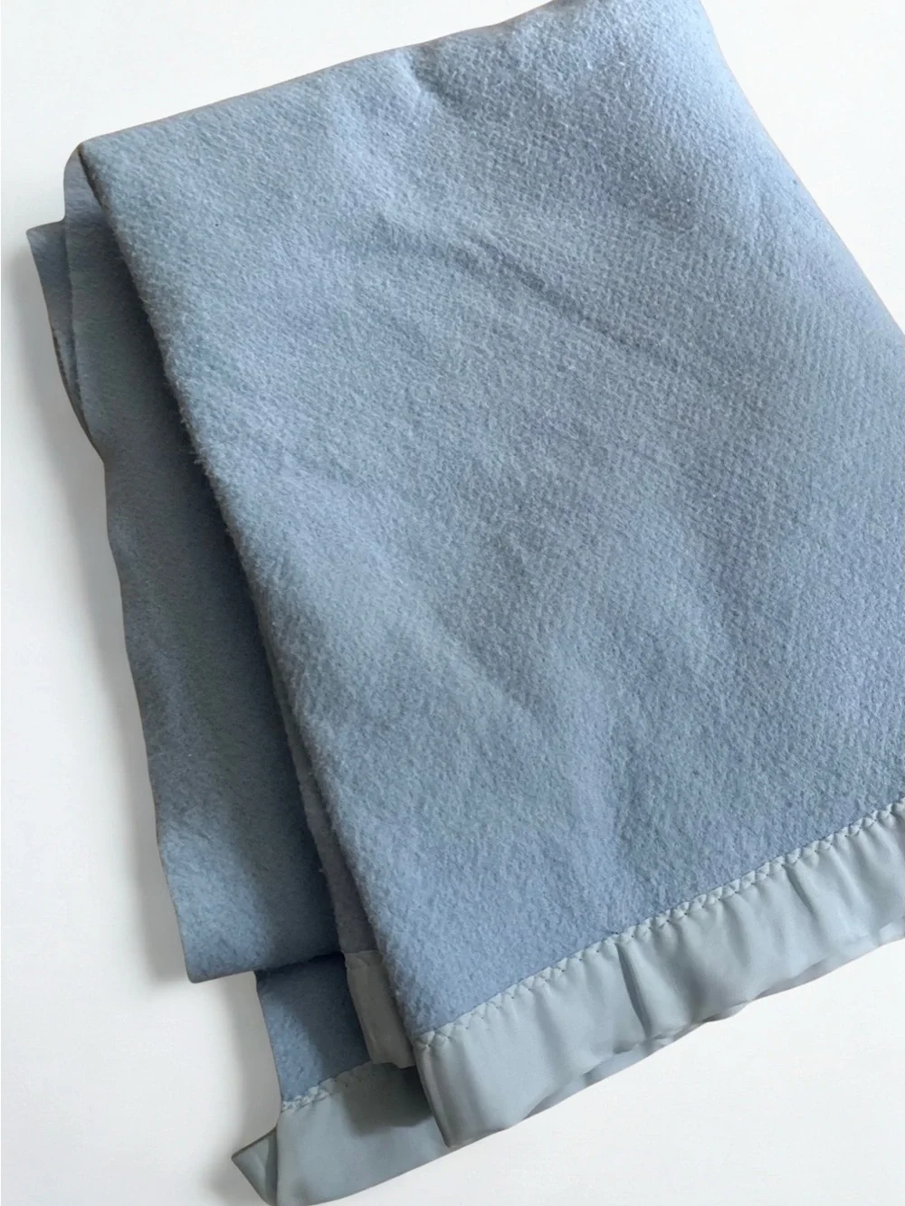 Vintage Light Blue Thermal Acrylic Blanket with Satin Trim Twin/Full 70x86 USA